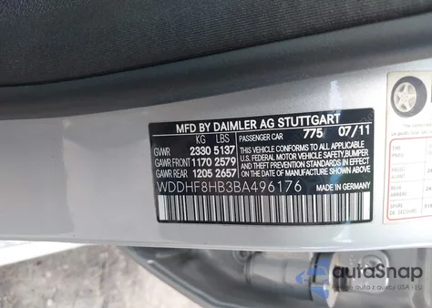 2011 Mercedes-Benz E 350 4Matic z USA, uszkodzony, nr VIN WDDHF8HB3BA496176